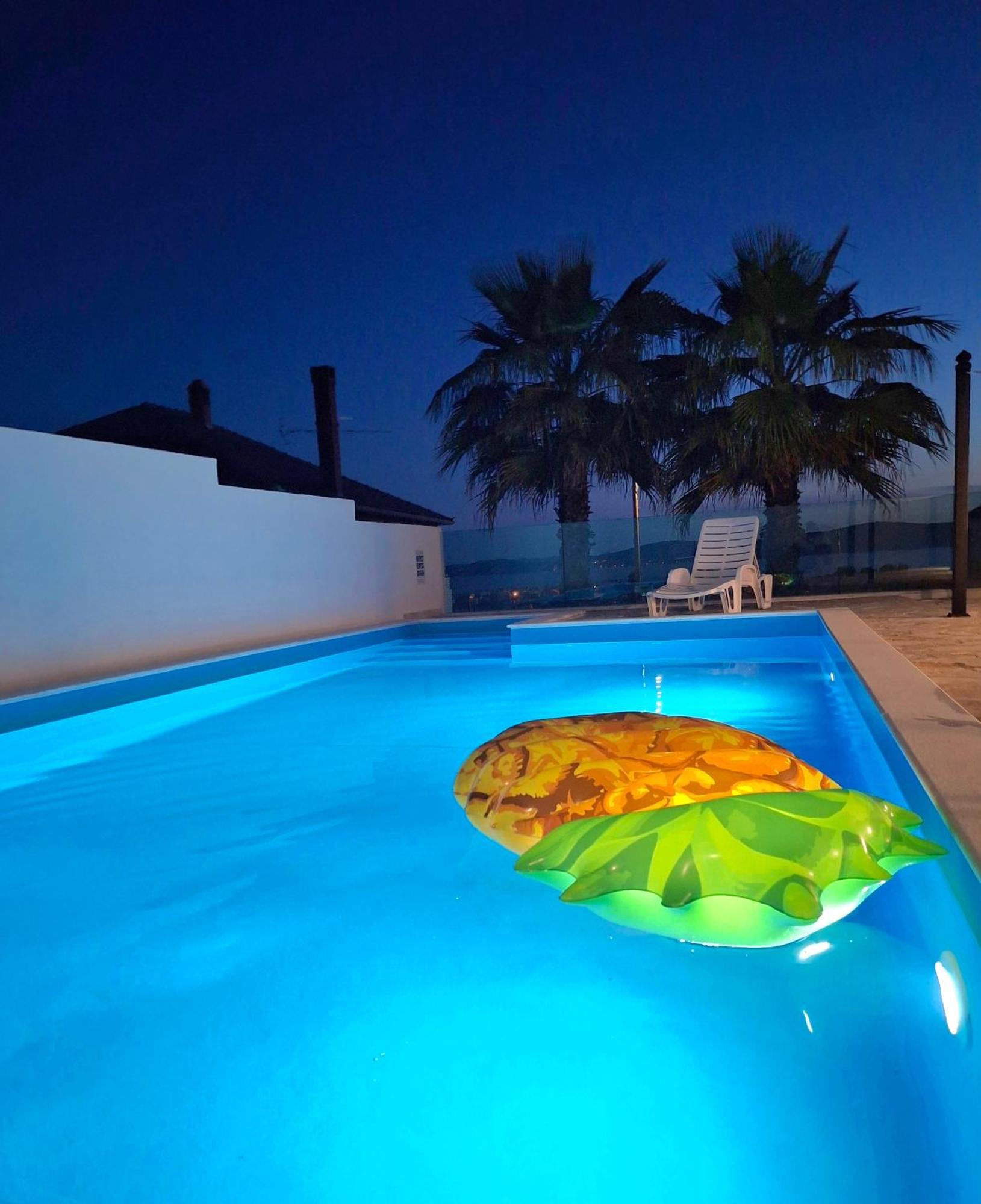 Apartment And Pool Nika Bibinje Kültér fotó