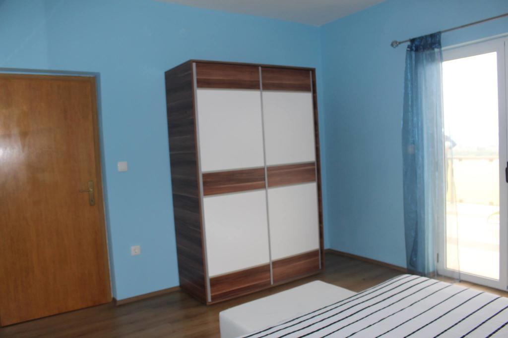 Apartment And Pool Nika Bibinje Kültér fotó