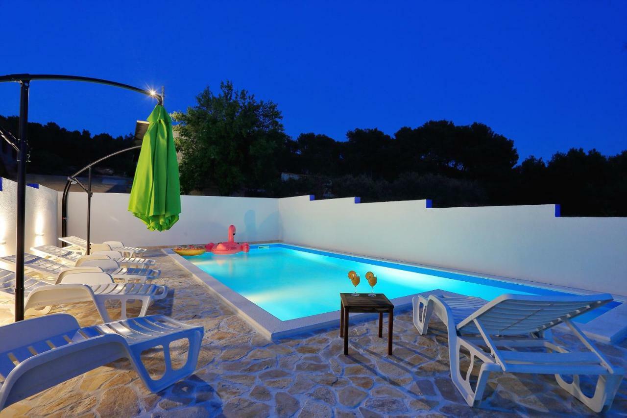 Apartment And Pool Nika Bibinje Kültér fotó